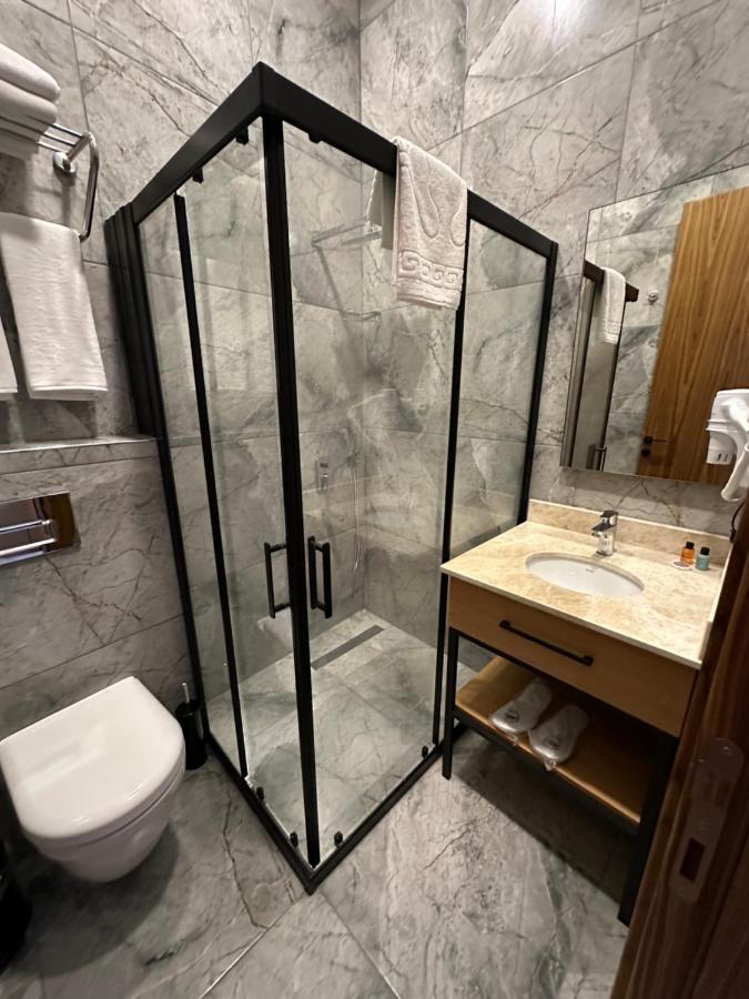 Berfinn Hotel Ortakoey Истанбул Екстериор снимка