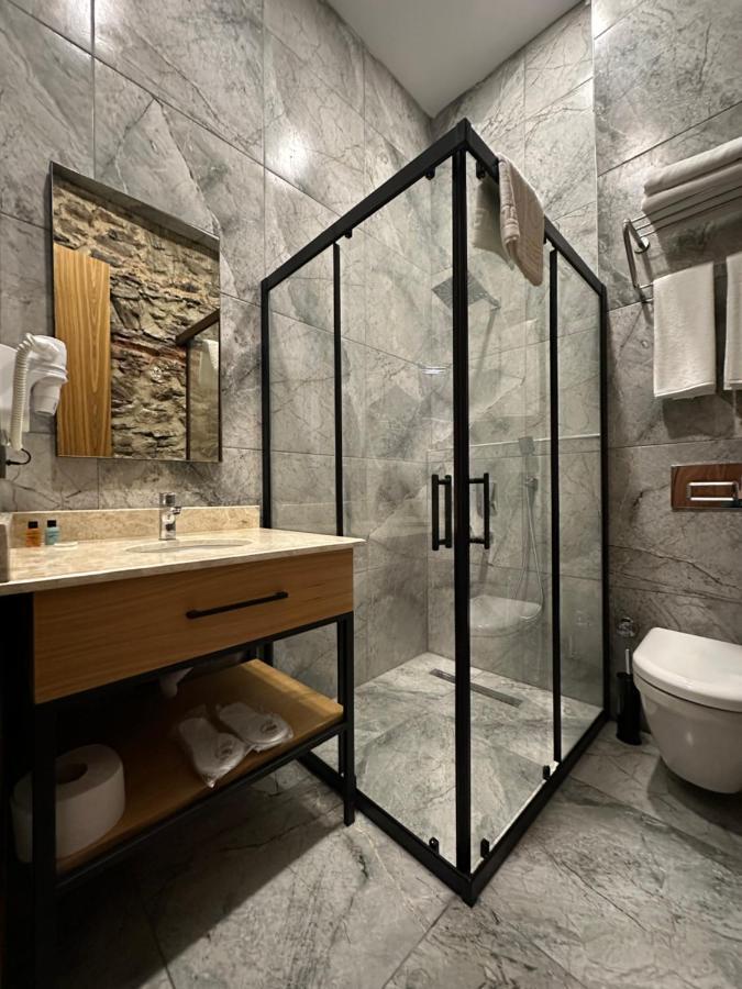 Berfinn Hotel Ortakoey Истанбул Екстериор снимка